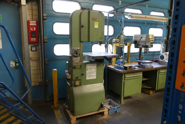 VEB Klement Gottwald Bandsäge Modell: SgMB 400/II